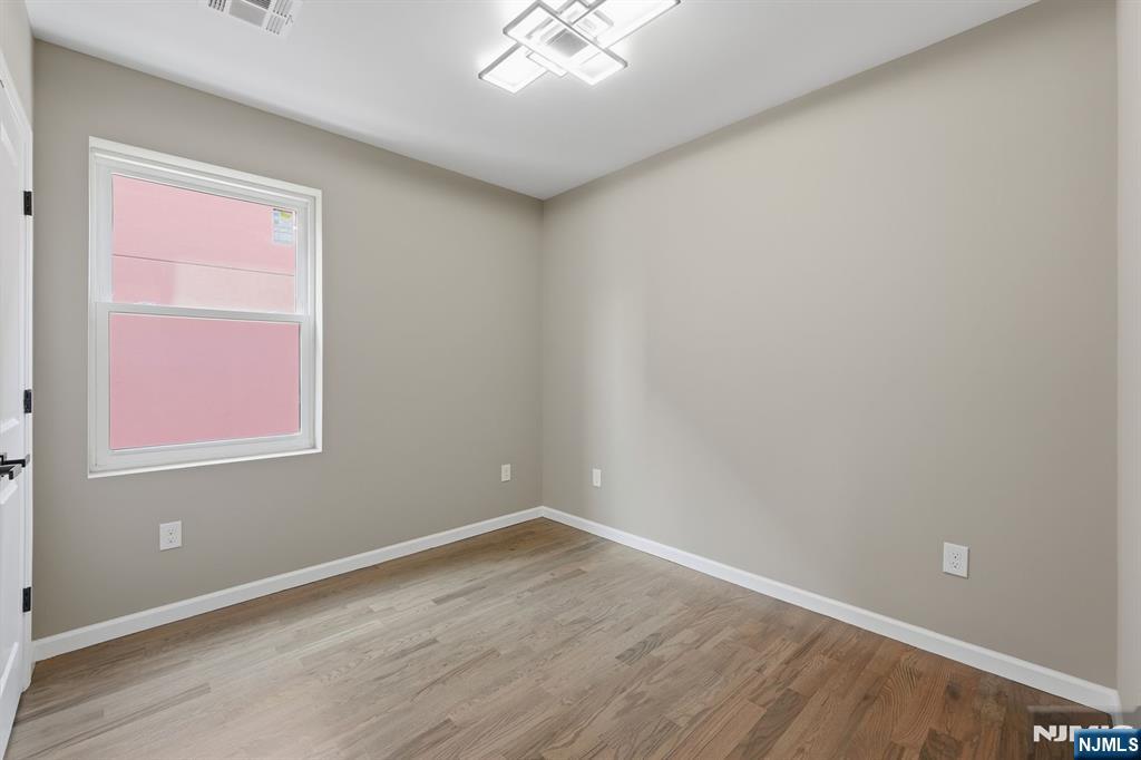434 10th Street Property Photo 30