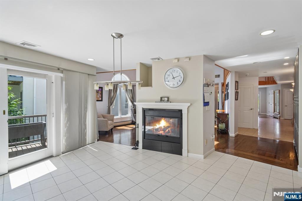 87 Irving Avenue Property Photo 14