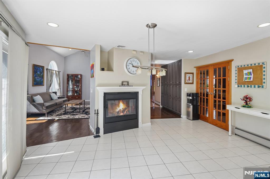 87 Irving Avenue Property Photo 15