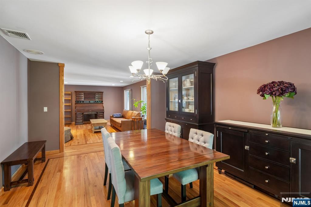 87 Irving Avenue Property Photo 17