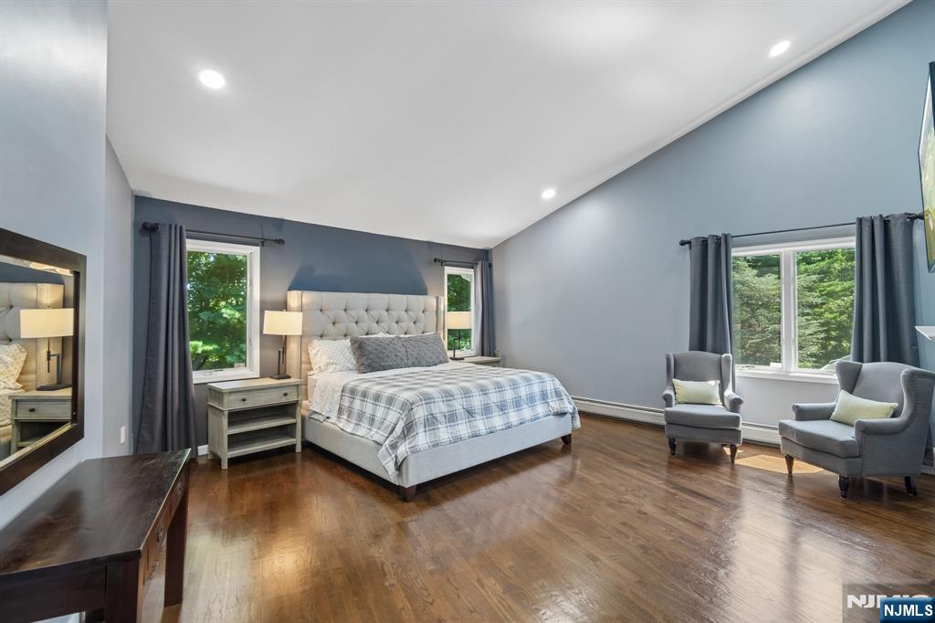 87 Irving Avenue Property Photo 26