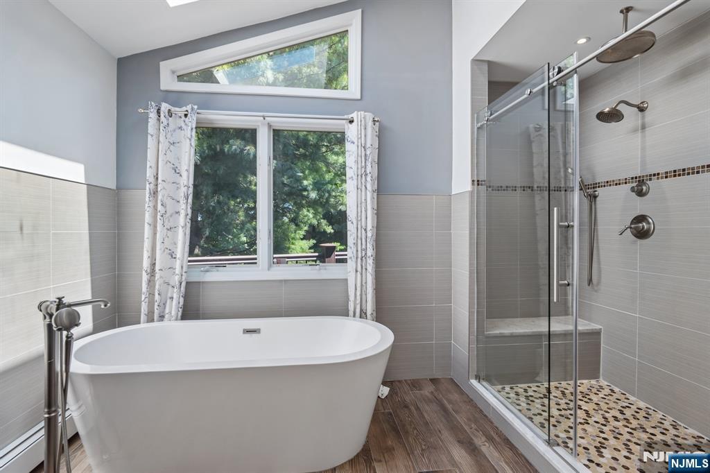 87 Irving Avenue Property Photo 31