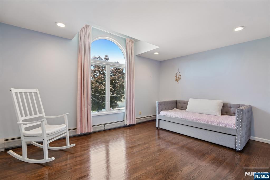 87 Irving Avenue Property Photo 36