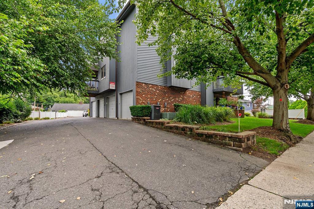 555 Riverside Avenue 12 Property Photo 2