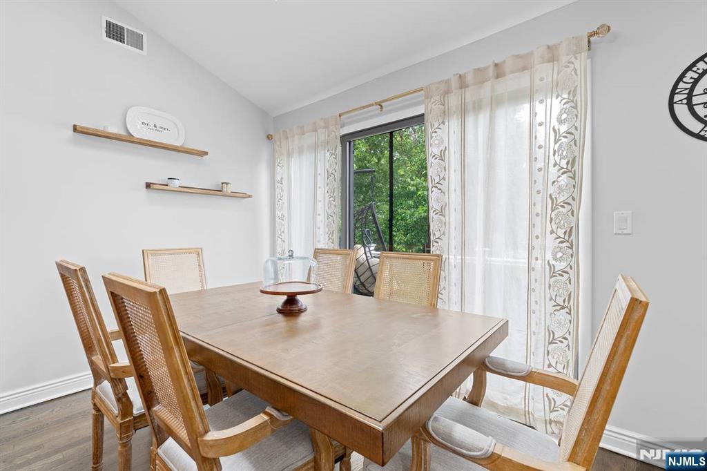 555 Riverside Avenue 12 Property Photo 8