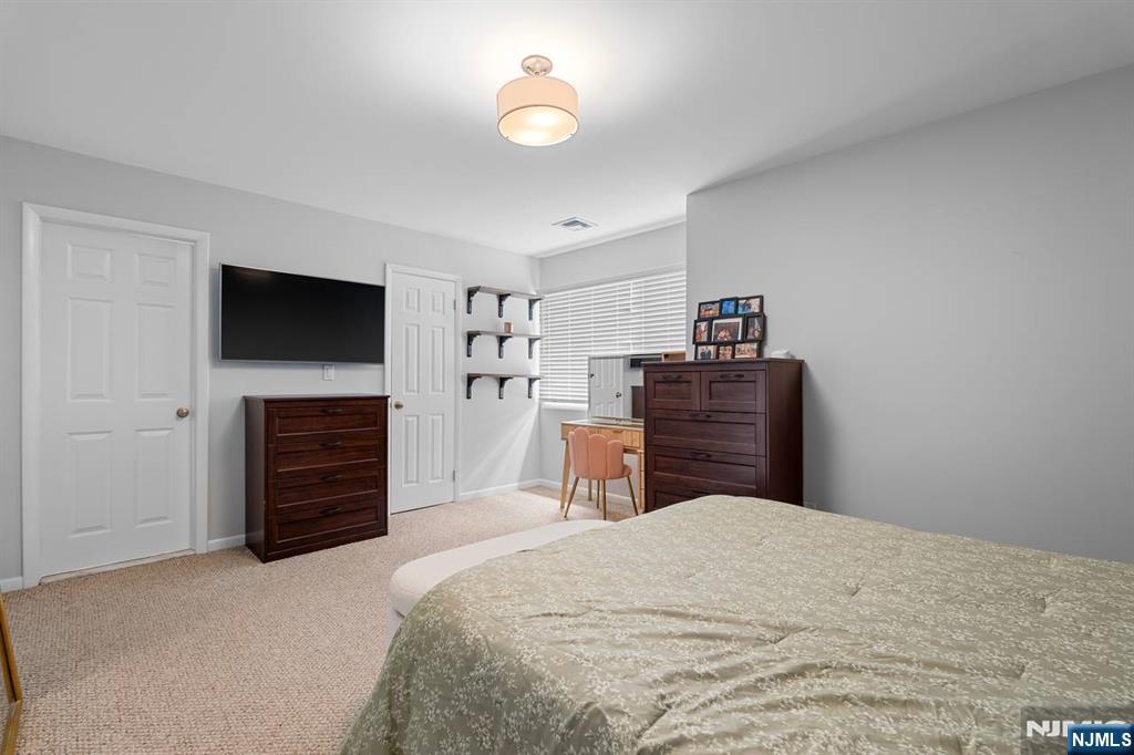 555 Riverside Avenue 12 Property Photo 20