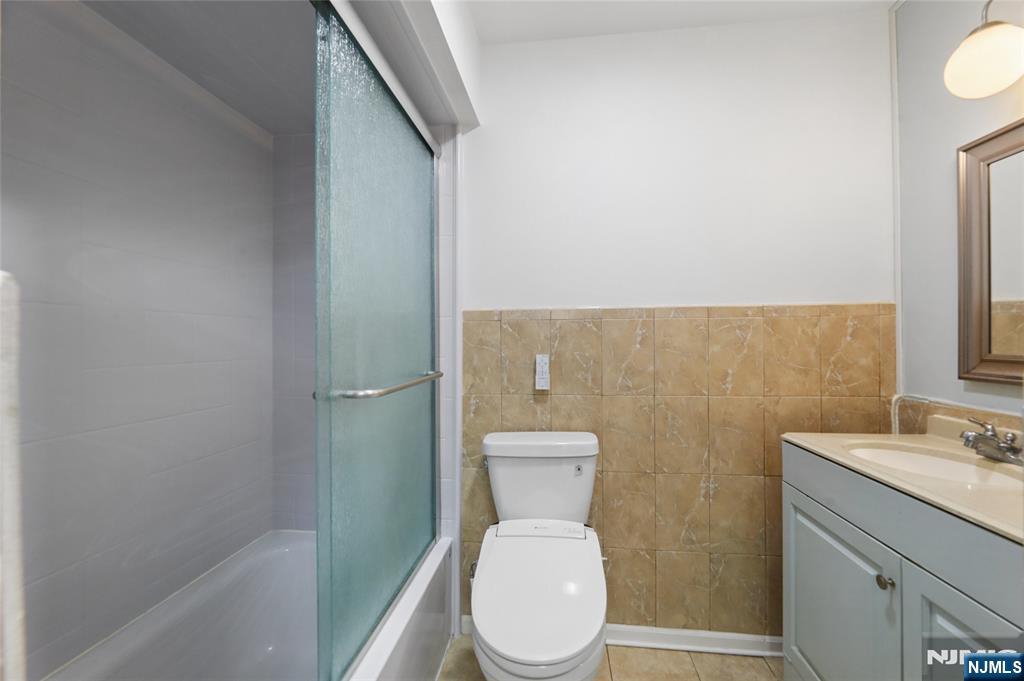 127 Clark Avenue Property Photo 17