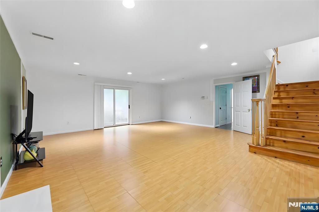 127 Clark Avenue Property Photo 21