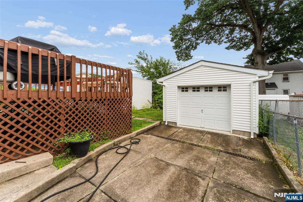 30 Bremond Street Property Photo 23