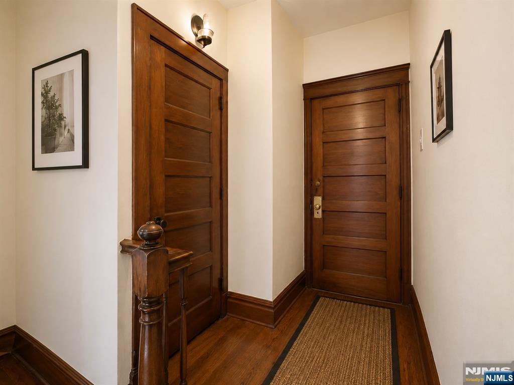 410 William Street 2 Property Photo 3