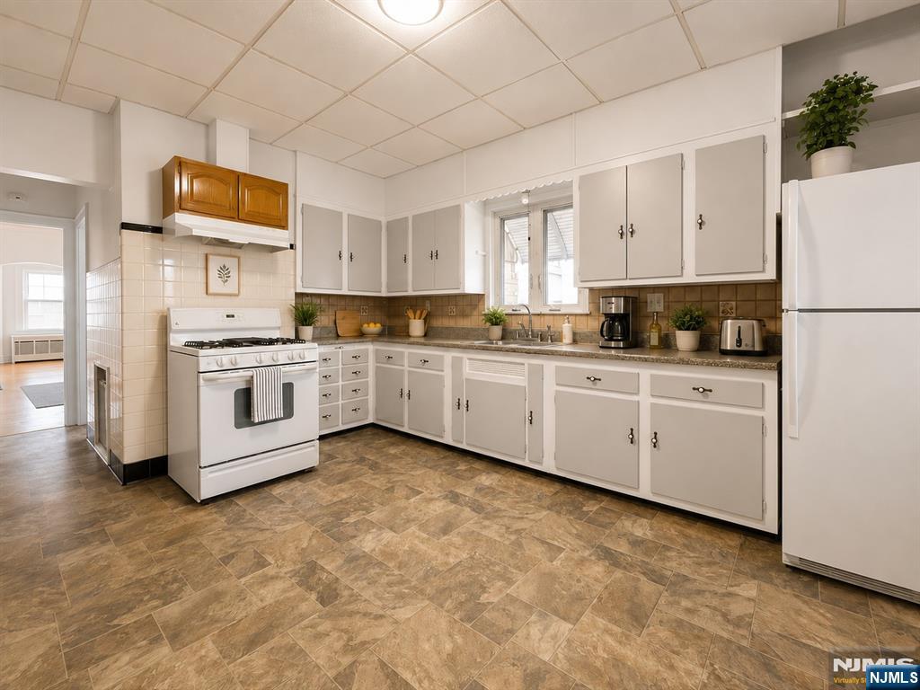 410 William Street 2 Property Photo 12