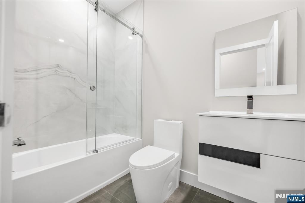 66 Mount Prospect Avenue 15 Property Photo 7