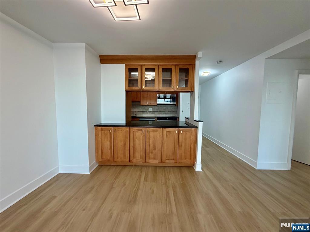 770 Anderson Avenue 14c Property Photo 7