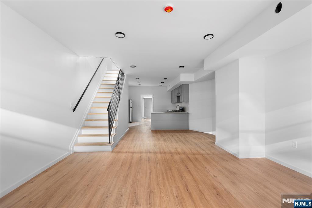 43 Cortland Street Property Photo 1