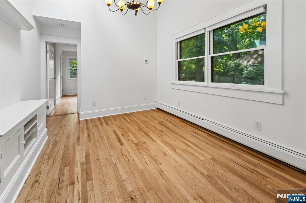 8 Laurel Avenue Property Photo 10