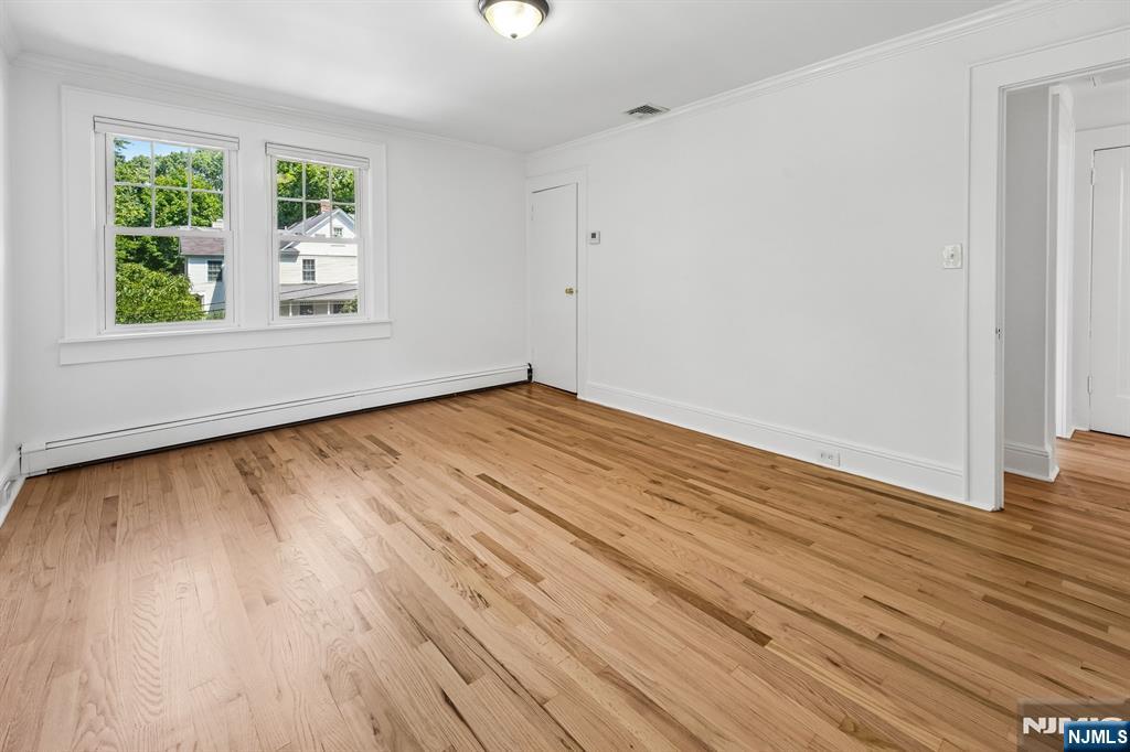 8 Laurel Avenue Property Photo 15