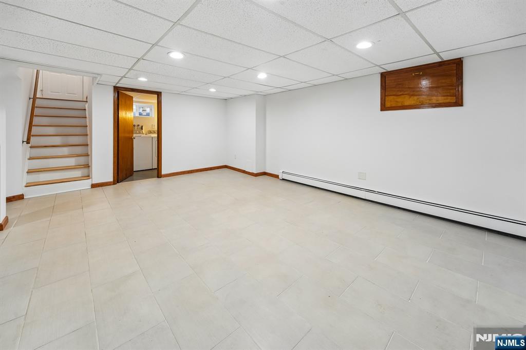 8 Laurel Avenue Property Photo 19