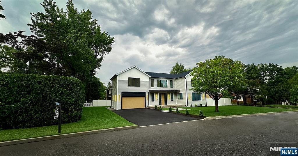 171 Newcomb Road Property Photo 3