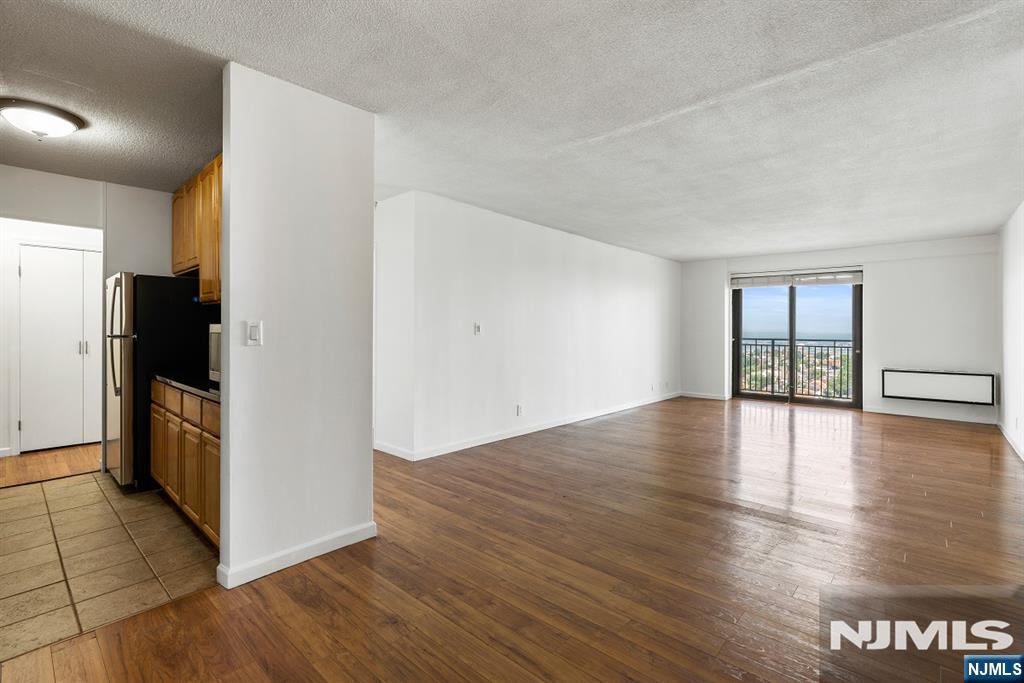 7855 Boulevard East 27h Property Photo 4