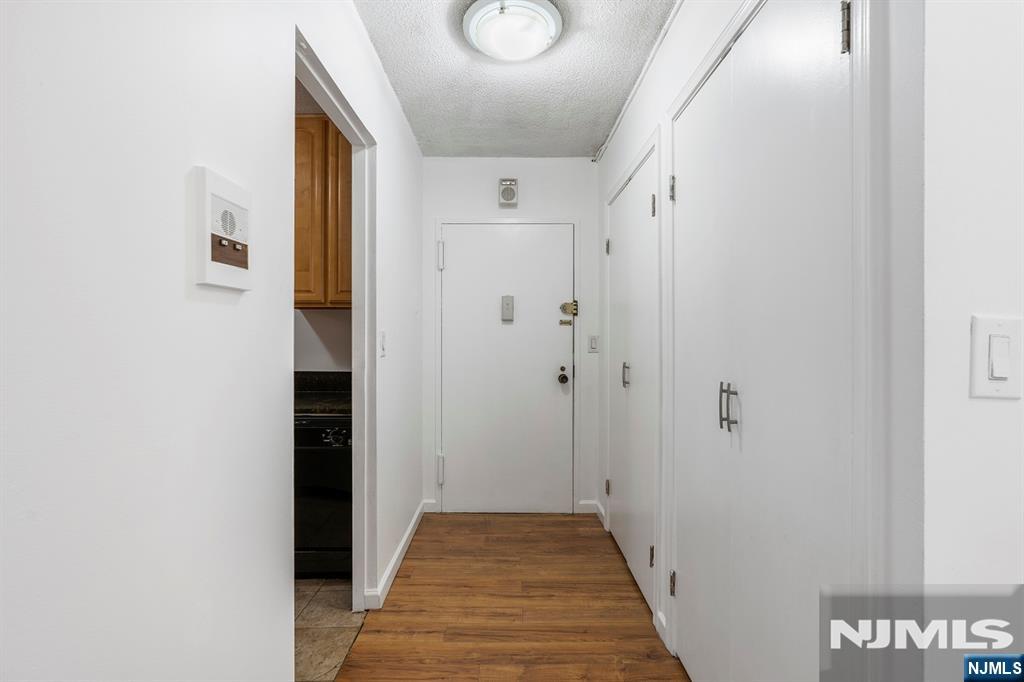 7855 Boulevard East 27h Property Photo 7
