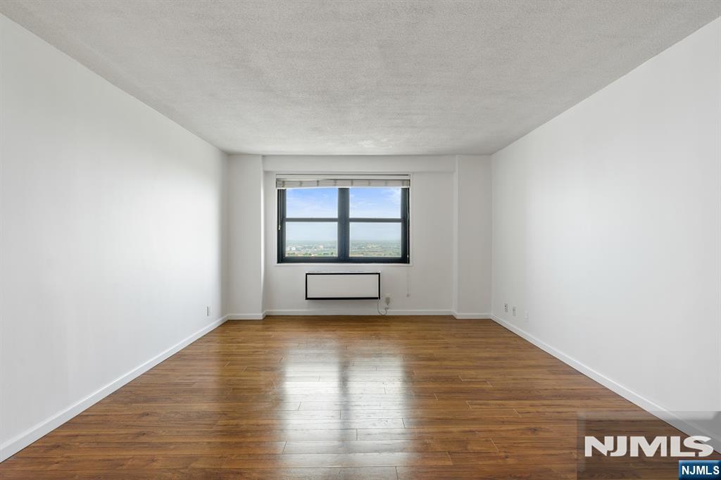 7855 Boulevard East 27h Property Photo 18
