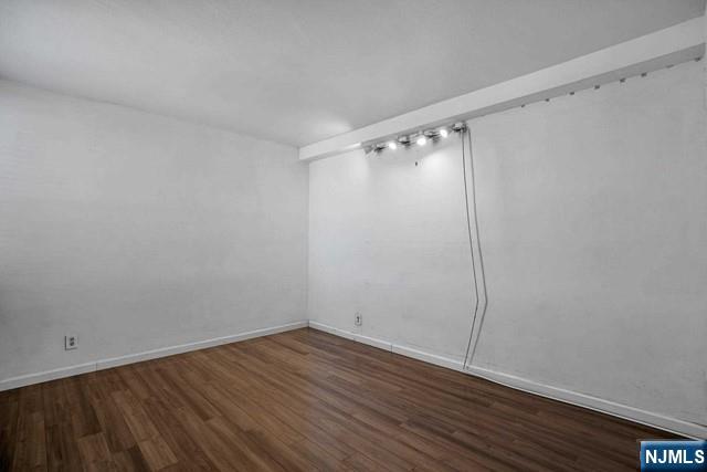 2100 Linwood Avenue 15p Property Photo 13
