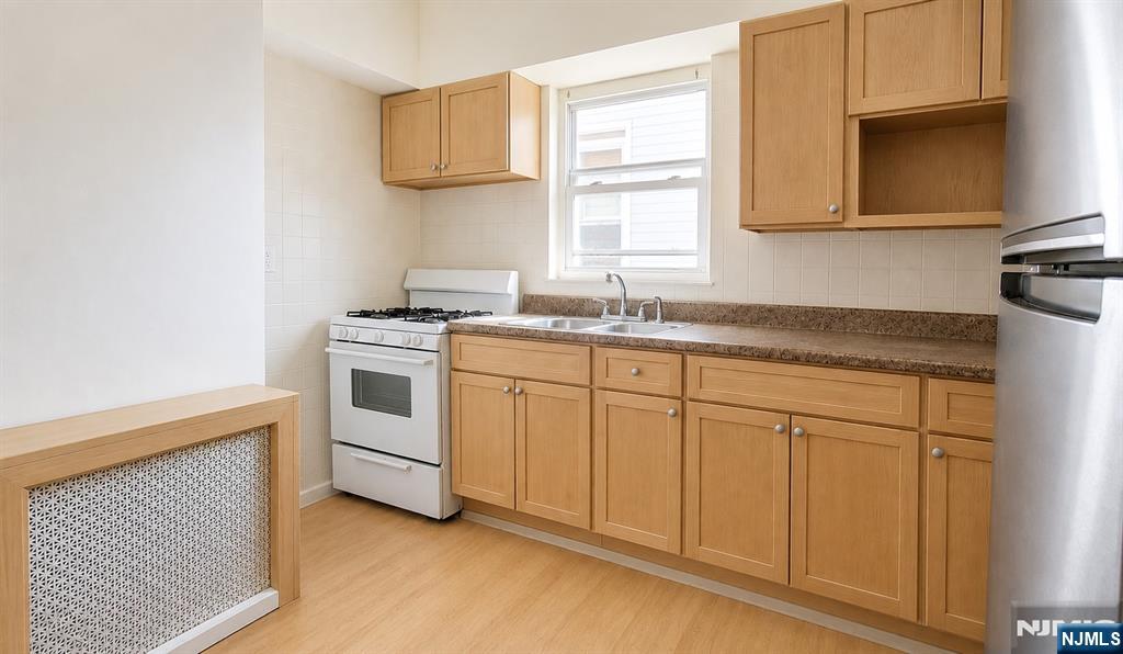 78 Van Buren Street Property Photo 15