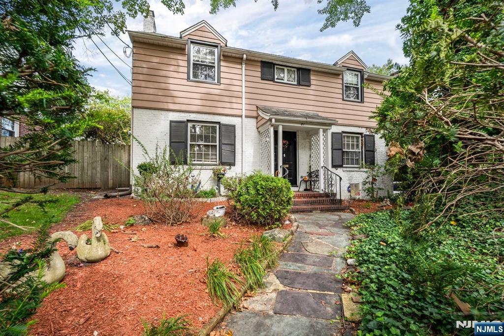 81 Grayson Place