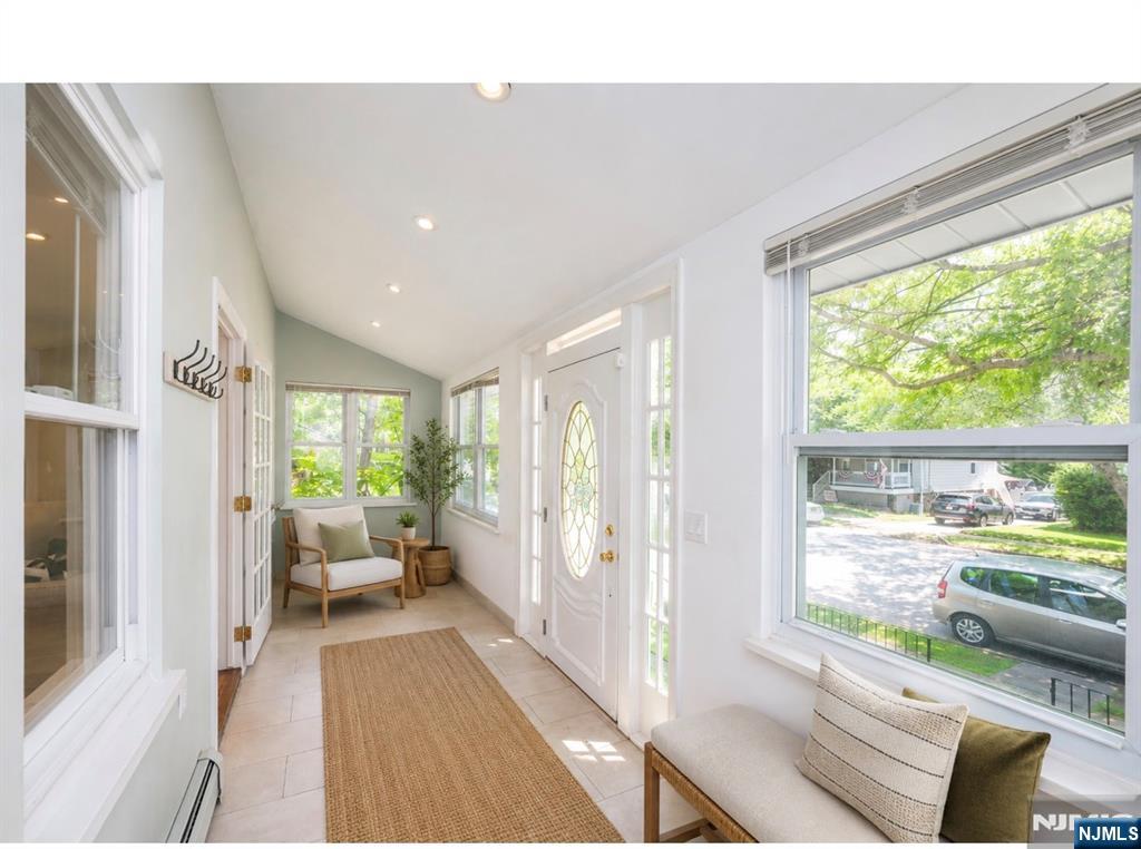 160 Mt Vernon Street Property Photo 1