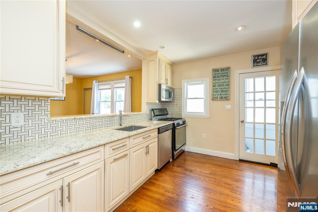 160 Mt Vernon Street Property Photo 22