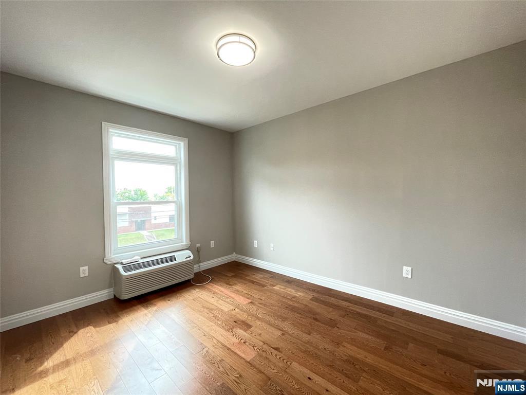 116 Essex Street 202 Property Photo 12