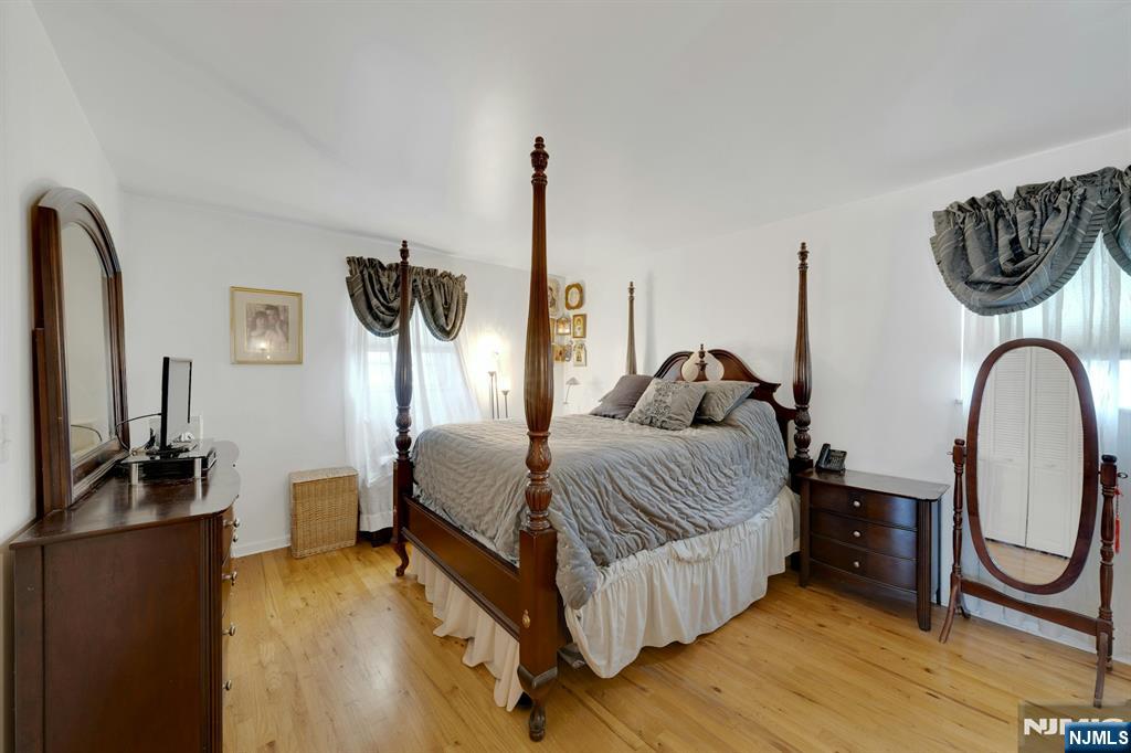 1527 10th Street Property Photo 7
