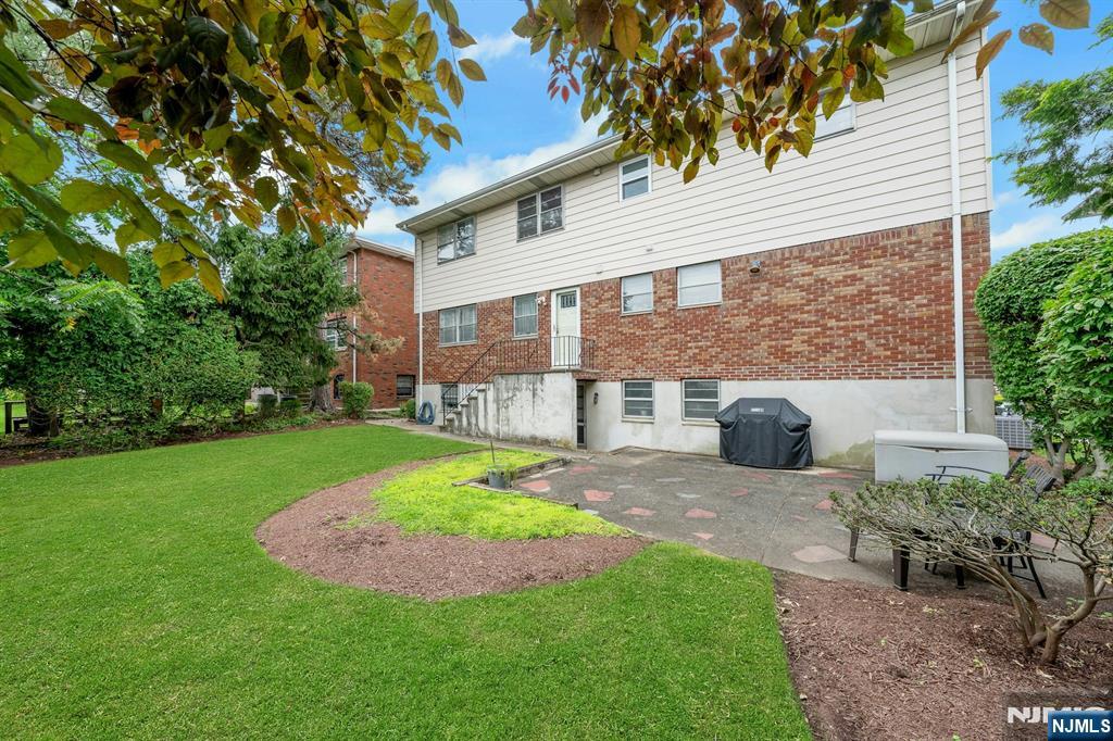 1527 10th Street Property Photo 32