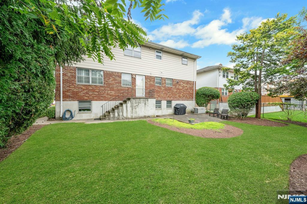 1527 10th Street Property Photo 33