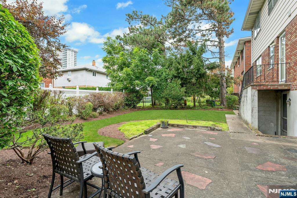 1527 10th Street Property Photo 34