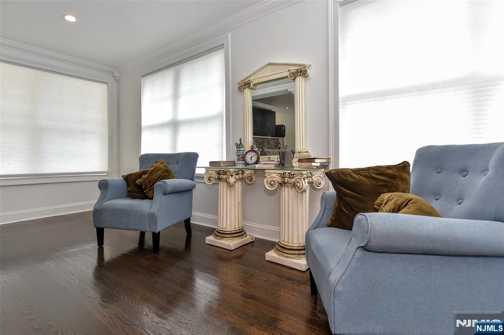 74 Ross Avenue Property Photo 8