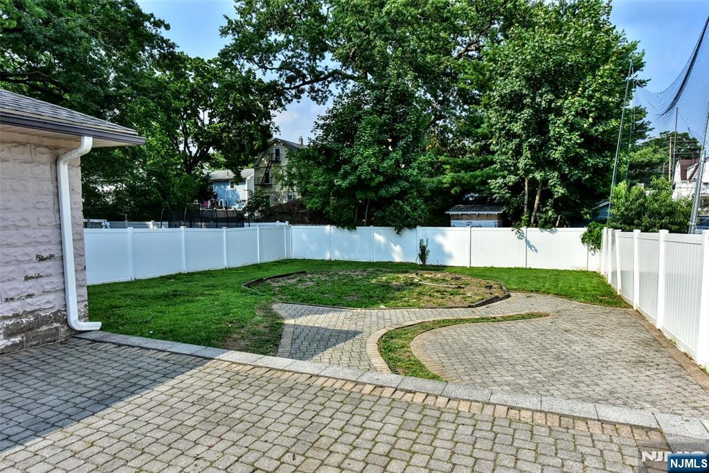 74 Ross Avenue Property Photo 31