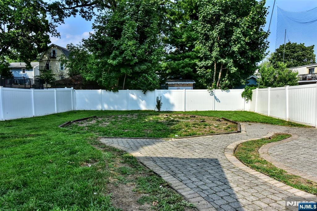 74 Ross Avenue Property Photo 32