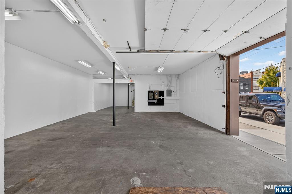 521 Valley Brook Avenue Office/ Warehou Property Photo 21