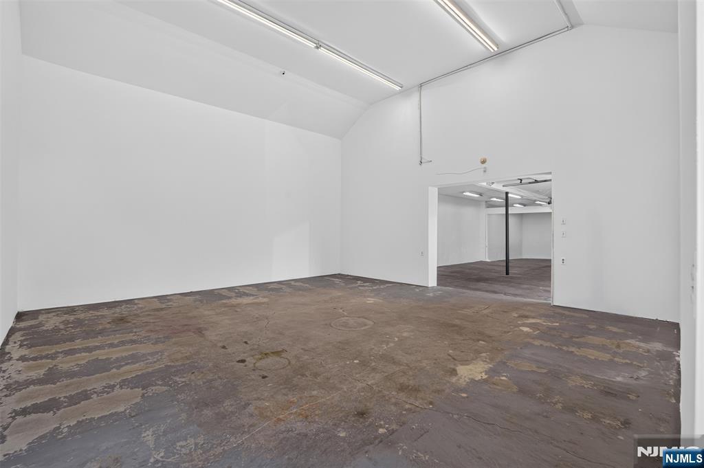 521 Valley Brook Avenue Office/ Warehou Property Photo 24
