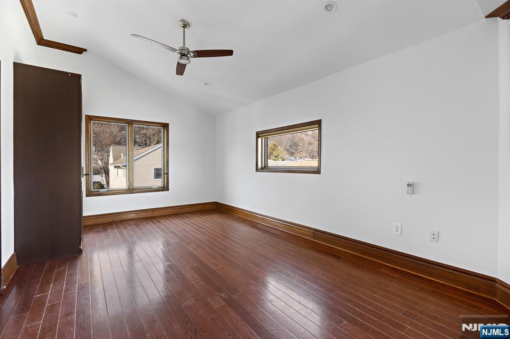 1286 River Road Property Photo 12