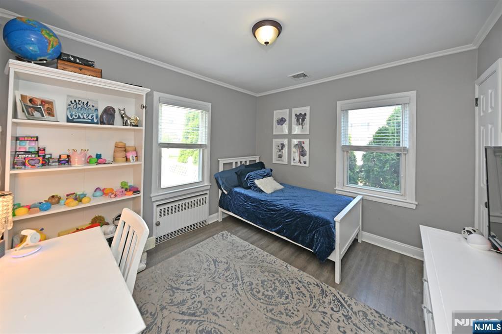 2 Youngs Place Property Photo 13