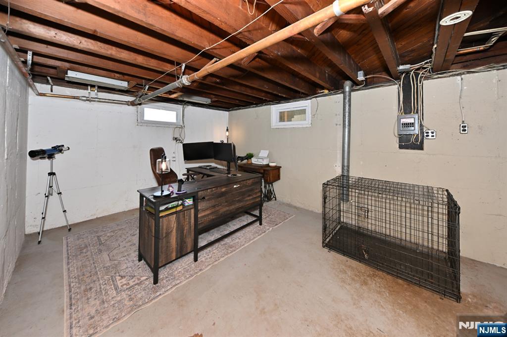 2 Youngs Place Property Photo 21