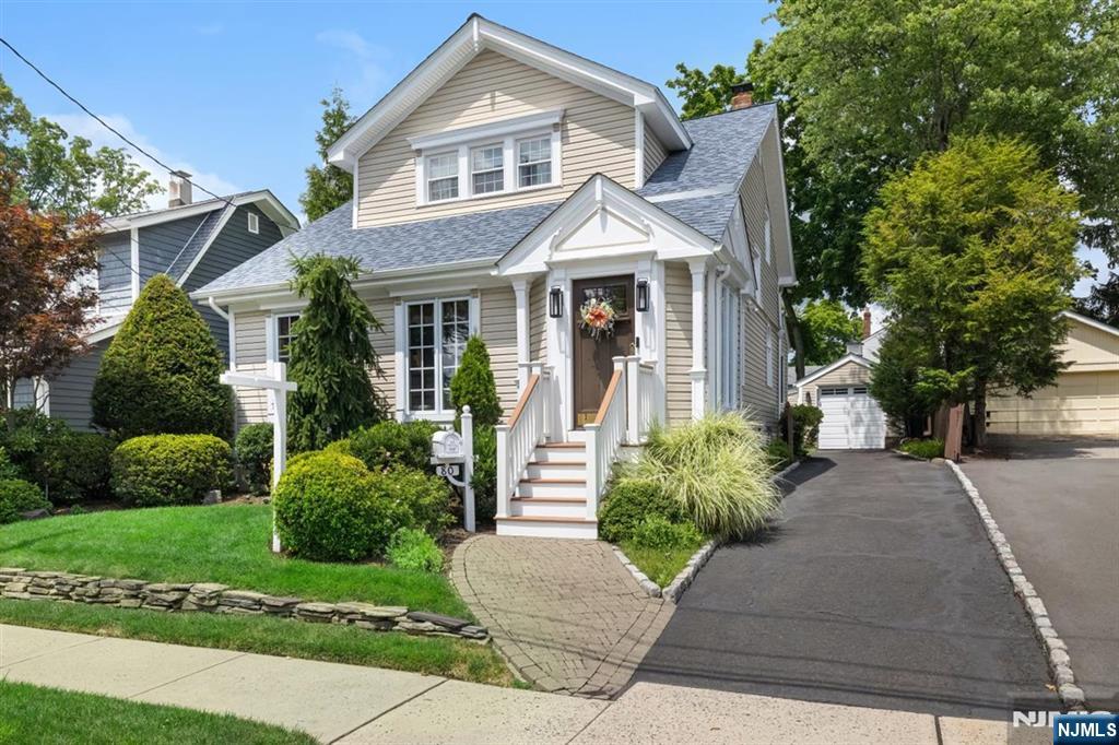 80 Large Avenue Property Photo 1