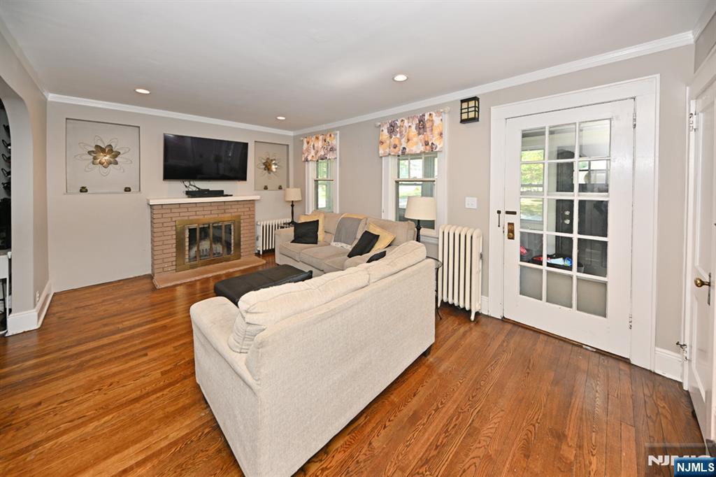 79 Westend Avenue Property Photo 5