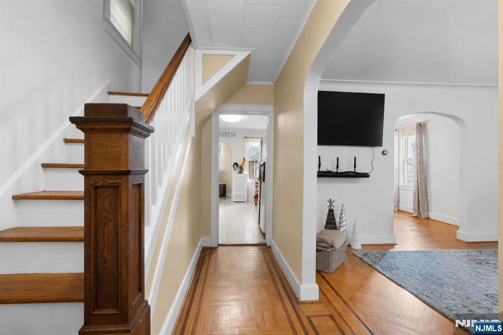 371 Park Avenue Property Photo 11