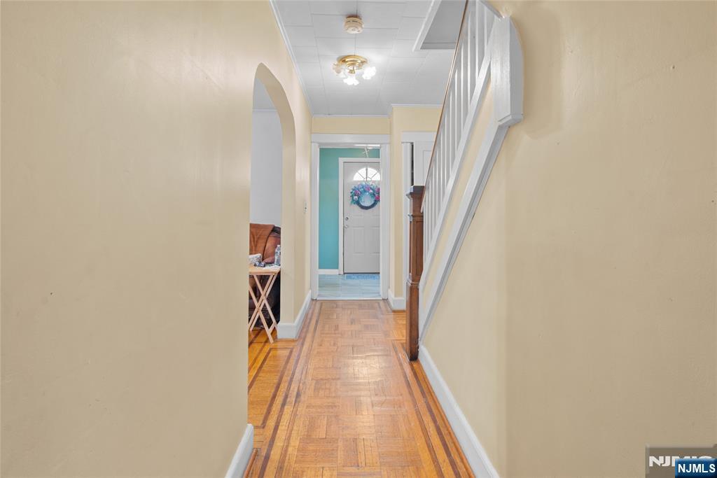 371 Park Avenue Property Photo 12