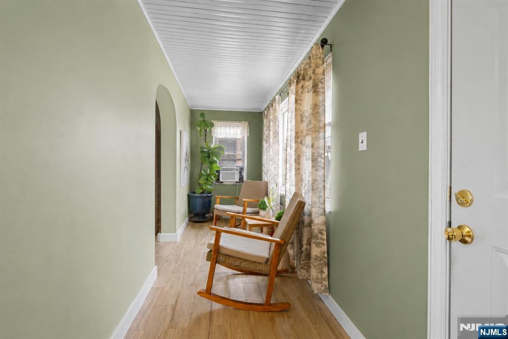 371 Park Avenue Property Photo 13