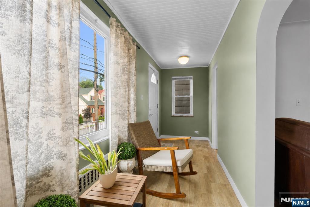 371 Park Avenue Property Photo 14