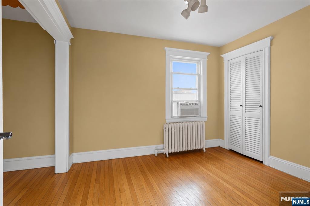 371 Park Avenue Property Photo 19